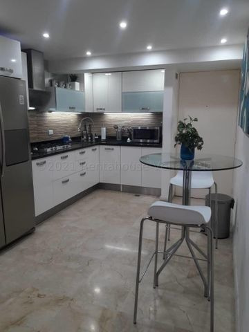Imagen 5 de 14 de Apto En Venta 22-23478 Daisbelis Tarazona 0424-2925931