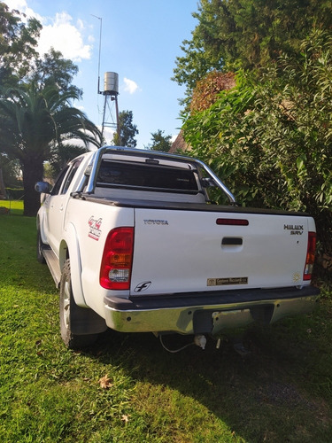 Toyota Hilux 3.0 Cd Srv Cuero I 171cv 4x4 4at 2011