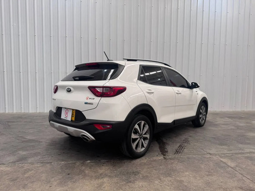 Kia Stonic VIBRANT HÍBRIDO 1.0 MT 6AB ABS 4X2