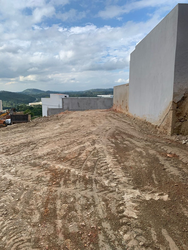 Terreno No Loteamento Terra Azul