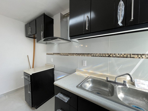 Departamento En Venta Totalmente Remodelado Con Excelentes Espacios