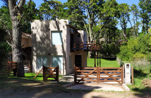 Casa Moderna Luminosa Alquiler Temporada Verano 2026 Mar Azul Mar De Las Pampas Costa Atlántica Bosque Playa Cabaña Feriado Fin De Semana Largo Fondo