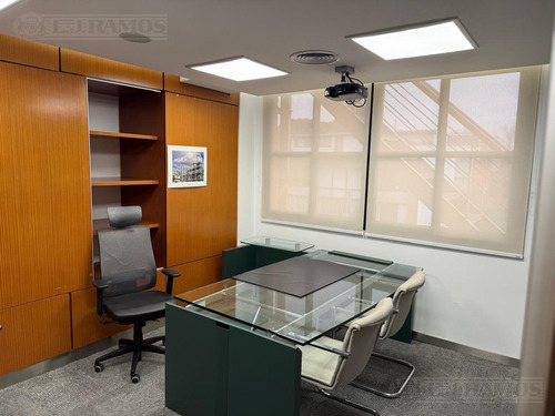 Edificio En Alquiler O Venta De 1300 M2 En Lomas De San Isidro