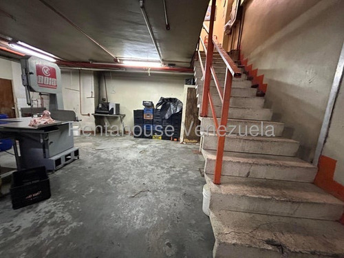 [ocal En La California Norte, Con 388 M² Estratégicamente Distribuidos En Alquiler