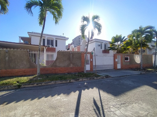 Casa-quinta En La Urb. Res. La Ciudadela El Portal, En Trigal Norte. Vende Lino Juvinao