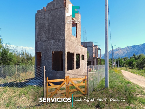 3 Duplex En Venta En Villa Larca A Terminar, Oportunidad.