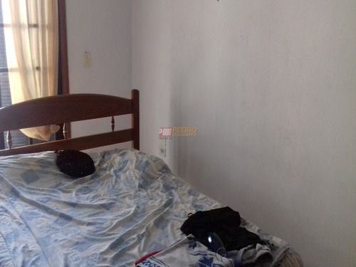 Vende-se Casa Terrea No Bairro Rudge Ramos Em Sao Bernardo Do Campo - V-29376