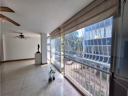 Venta Apartamento En Frente Plaza Altamira Ideal Para Oficin