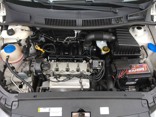 Volkswagen Fox 1.6 Msi Comfortline 8v Flex 4p Manual