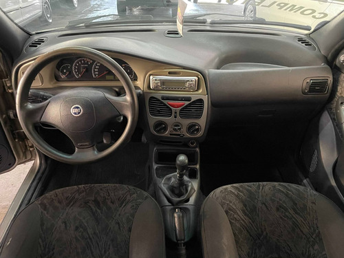 Imagem 6 de 9 de Fiat Palio 1.8 Mpi Stile Weekend 8v Gasolina 4p Manual