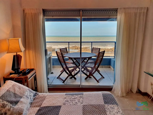 Vendo O Alquilo Apartamento 3 Dormitorios En Primera Línea En Penínsulta, Punta Del Este