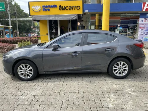 Mazda 3 2.0 Touring
