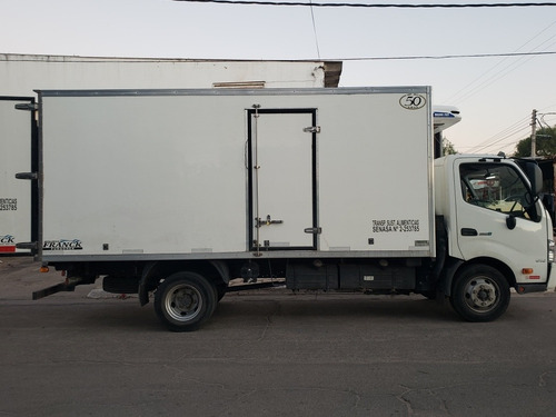 Hino 816
