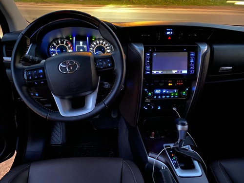 Toyota SW4 2.8 Srx 177cv 4x4 7as At