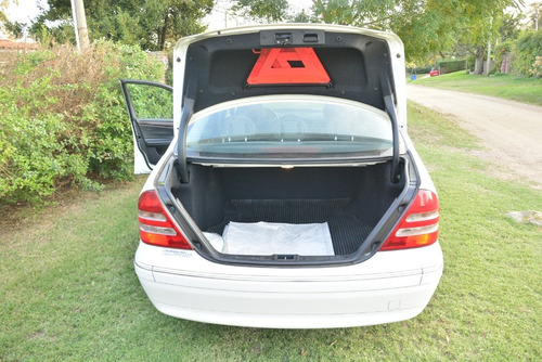 Imagen 10 de 11 de Mercedes Benz C 220 Cdi Automático Secuencial.año 2004.