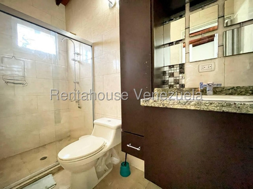 Hermosa Casa En Venta Urb. Villa Hermosa, La Morita I, Maracay, 25-21488 Mv