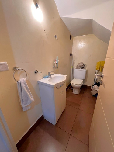 Depto 2 Ambientes En Duplex Con Balcon // Av. Presidente Peron 2672