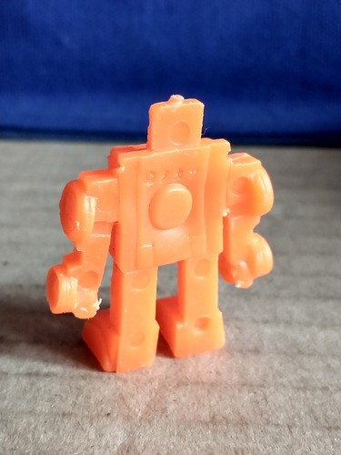 Figura Transformers Cliff Jumper Bootleg (Usado)