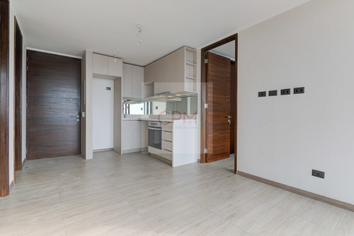 Arriendo Depto. Amoblado 2d-2b-1e-1b, Macul (103930)