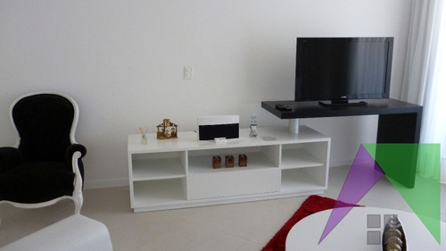 Apartamento En Peninsula, 2 Dormitorios *- Ref: 27207