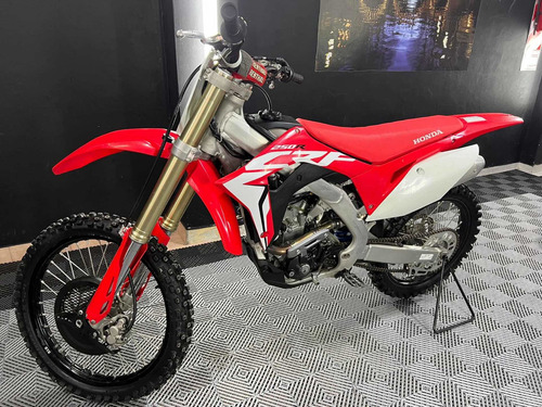 Imagen 9 de 18 de Honda Crf 250 R 2019