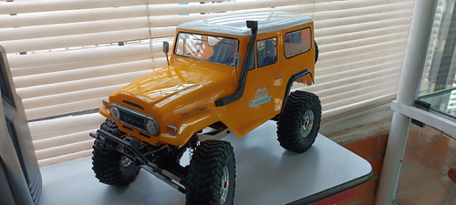 Axial Scx10 Toyota Fj40 