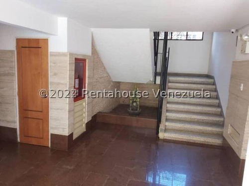 Apartamento En Alquiler, Colinas De La Tahona #24-26858