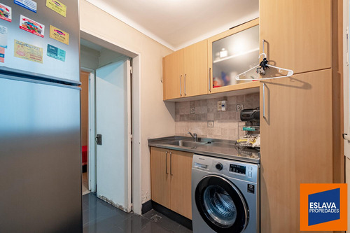 Departamento 4 Ambientes Con Dependencia Al Frente - Recoleta