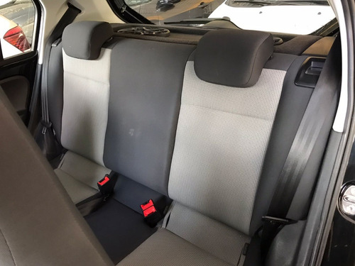 Imagem 5 de 8 de Volkswagen Up 1.0 Take 2015