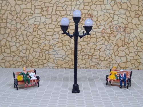 Imagen 7 de 7 de Nico 2 Farolas D Estilo 75 Mm C/lampara Plastico H0 (eih 17)
