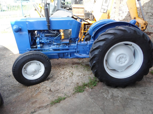 Imagem 6 de 6 de Trator Ford 8 Br