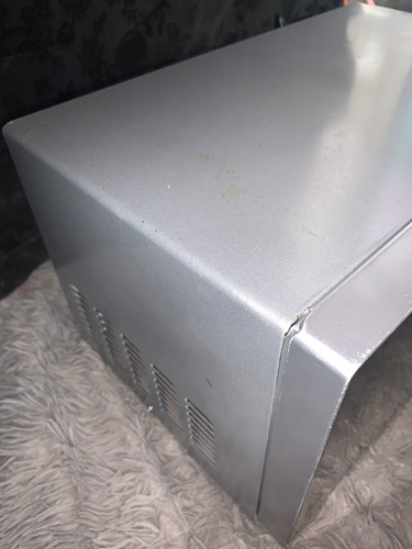 Horno De Microondas Ge Usado Tamaño Chico (b33) (Reacondicionado)
