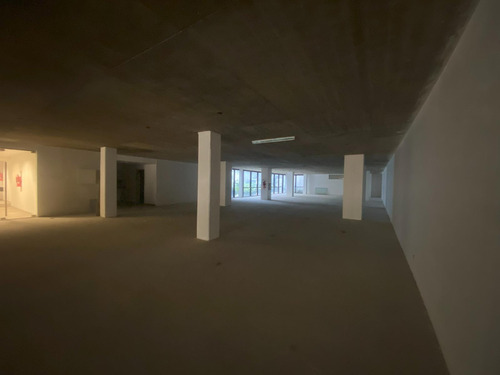 Edificio Comercial En Microcentro Venta Primer Piso