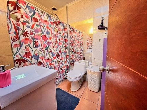Casa En Venta De 5 Dorm. En Macul