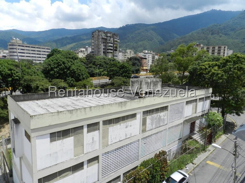 Ms: 25-24351 Vendemos Edificio De 5 Pisos En Sarria, Municipio Libertador. A=2.808m2, 3b, 9p.
