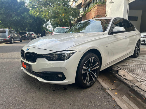 BMW Serie 3 3.0 330i Sedan Sport Line 252cv