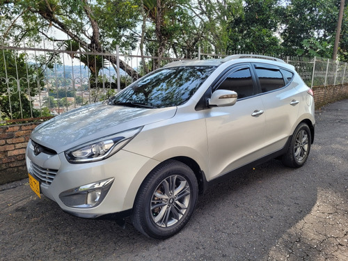 Hyundai TUCSON IX-35 2.0 Style