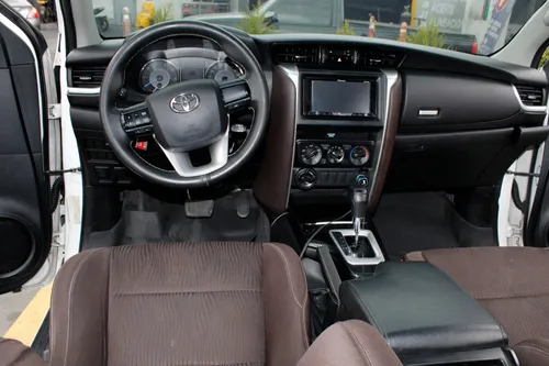 Toyota Fortuner 2.8 At