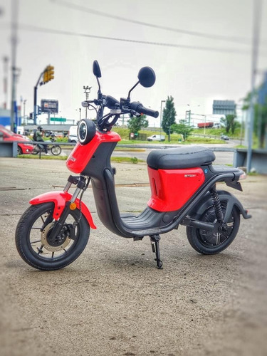 Moto Electrica, Nuuv - U Pro