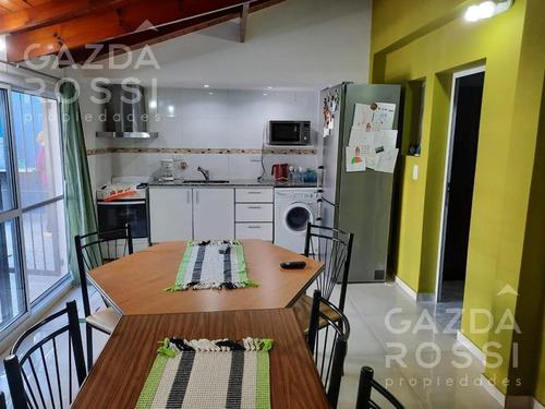 Imagen 2 de 25 de Casa - Jose Marmol
