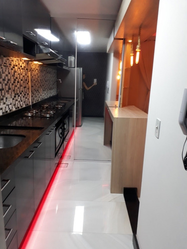 Imagem 3 de 15 de Apartamento 100% Mobiliado - Curitiba 274.900,00