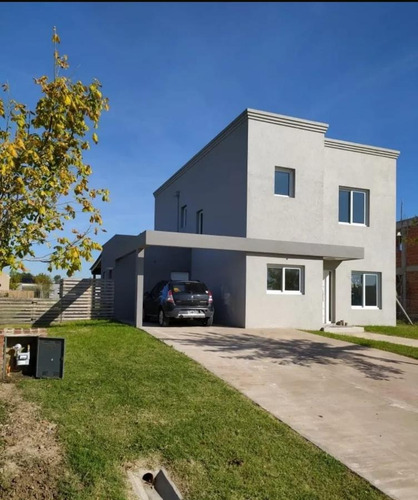 Venta De Casa En El Canton Barrio Puerto
