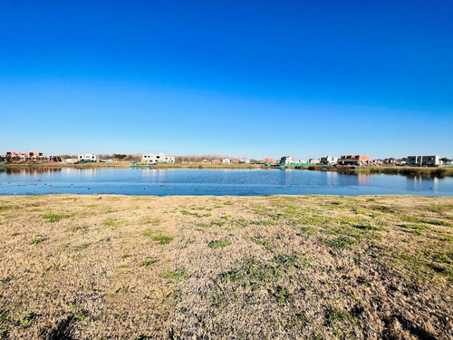 Imagen 10 de 13 de Vendo Lote Al Agua, 632 M2 Barrio Santa Ana!!