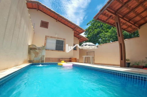 Imagem 3 de 12 de Linda Casa Com Piscina No Suarão A 400 Metros Do Mar