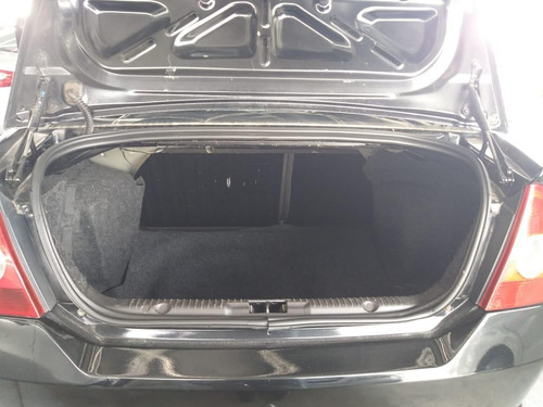 Imagem 6 de 8 de Ford New Fiesta Sedan Se 1.6 (flex)