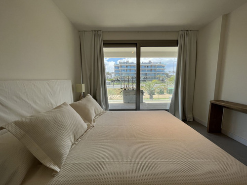 Apartamento En Venta Sobre La Playa En Manantiales (ref: Bpv-8772)