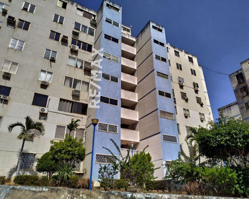 Re/max 2mil Vende Apartamento En El Conjunto Residencial Marazul, Paraiso Ii. Isla De Margarita, Estado Nueva Esparta