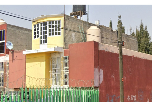 Casa En Remate En Los Héroes, F-1607
