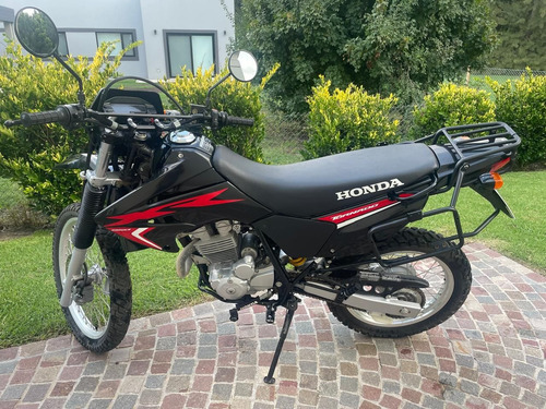 Honda Tornado 250 2022