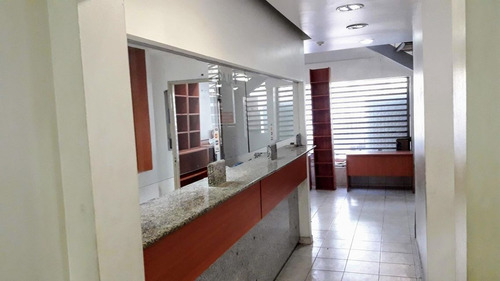 Imagen 10 de 14 de Ramiro E. Ruiz Alquila Local En Mariperez Mls #22-9926